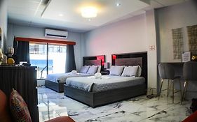 Itza-Bella Suites